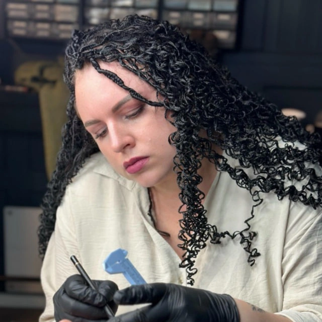 Catherine – sertifisert permanent makeup-artist i Fredrikstad